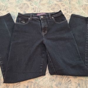 Gloria Vanderbilt Amanda Jeans Size 8